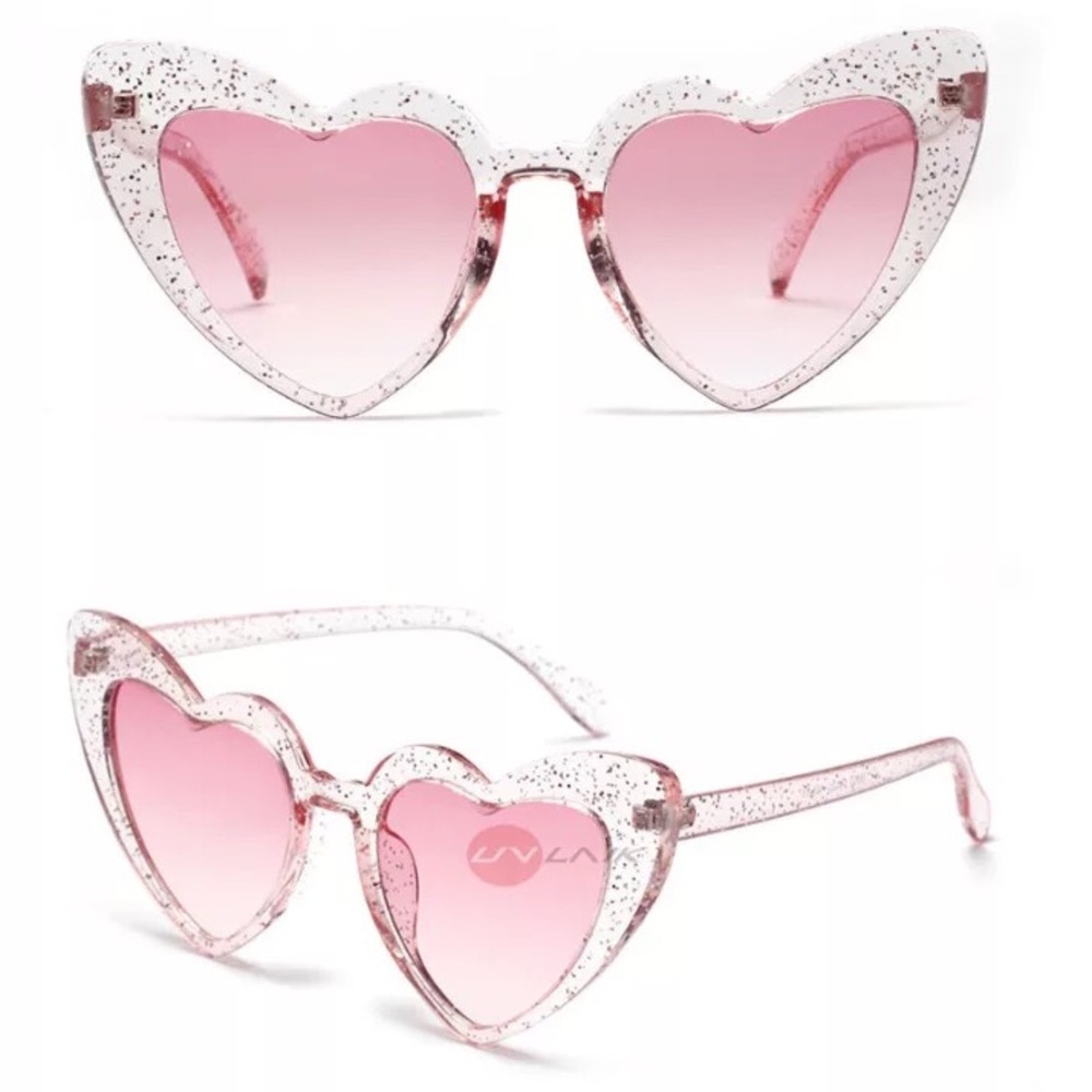 *Last Pair* NEW Heart Shaped Sunglasses - Picture 3 of 5